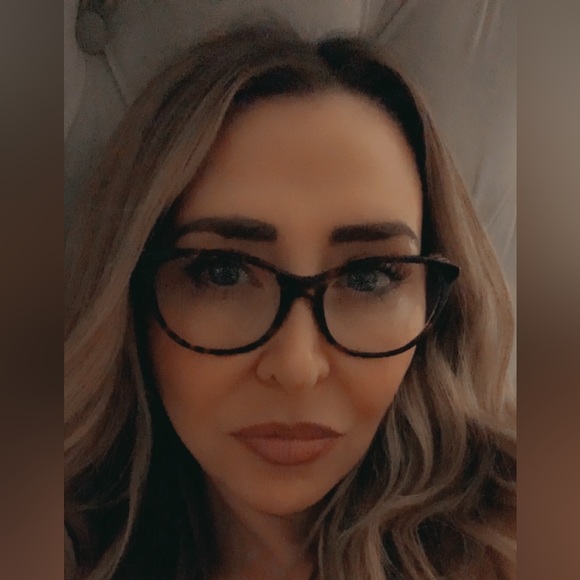 Meet your Posher, Amy - Picture 1 of 1